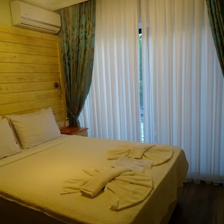 Sarissa Butik Küçükkuyu